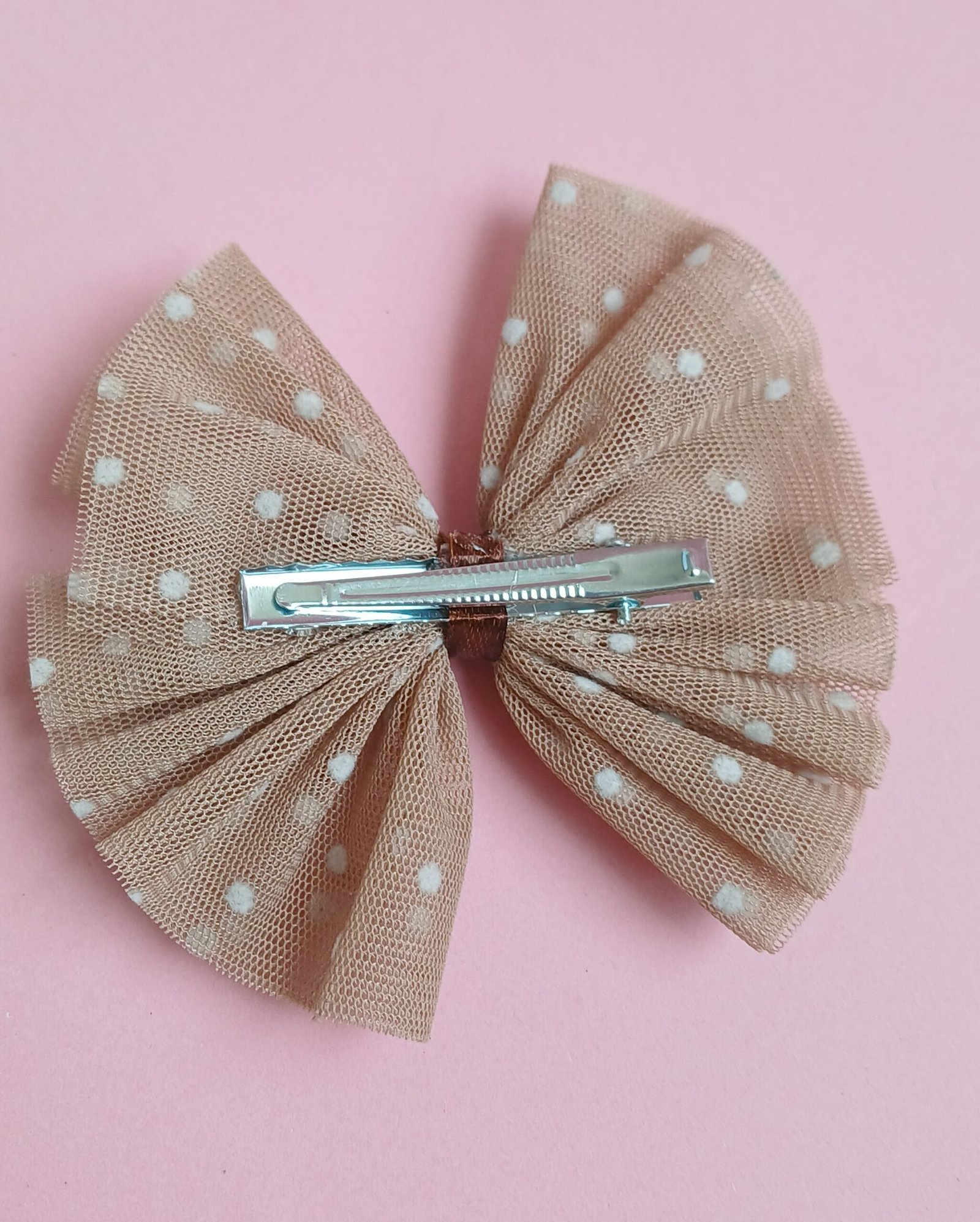 Handmade net fancy light brown bow pin - Image 2
